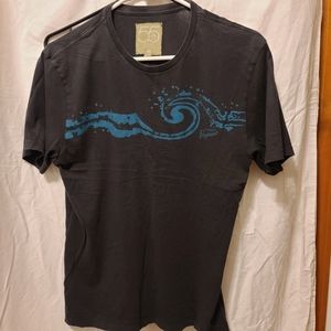 Penguin ocean wave graphic tee